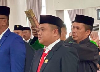 Ciptakan Sejarah, Perwakilan Pemuda Asaki Raya Jabat Pimpinan DPRD Konawe
